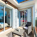 Villa Laguna Sunrise By Ezoria Villas
