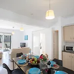 Blue River Apartment