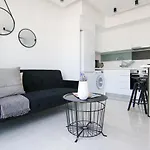Phaedrus Living Seaside Luxury Flat Athina 108