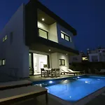 Villa Yria