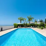 Villa Cassia By Ezoria Villas