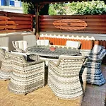 Chronas By Prestige Bookings