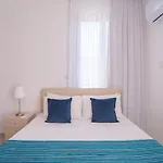Oniros By Prestige Bookings