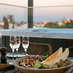 Chris Le Mare Gold Luxury Villa