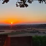 Arodafni House. Unique Views And Amazing Sunsets.