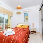 Sirena Bay Villa