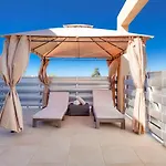 Alkistias & Konstantinos Villa
