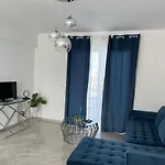 Latsi Blue 16 Brand New
