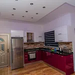 Metin Houses