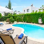 Villa Deja Blue By Ezoria Villas