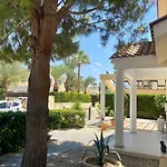 Exellent 3 Bedroom Villa In Coral Bay