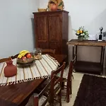 Glykoharama Cottage
