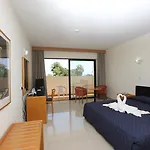 Veronica Hotel