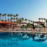 Cavo Maris Beach Hotel