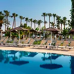 Cavo Maris Beach Hotel