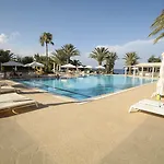 Crystal Springs Beach Hotel