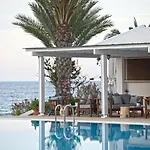Crystal Springs Beach Hotel