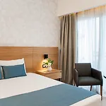 Ajax Hotel