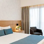 Ajax Hotel