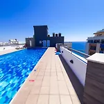 Eden Sea Breeze, 1 Bed, Rooftop Pool, Gym