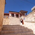 Vingt-Deux Vouni 22