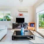 Villa Roker By Ezoria Villas