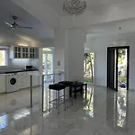 Villa Neyla Four Bedroom Coral Bay Beach Front