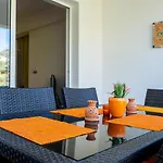 Stylish 2 Bedroom Apartment In Pegia