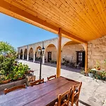 Revakli Ev Guest House