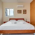 Amphitrite Villa