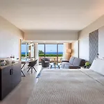Four Seasons Hotel