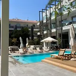 Mythical Sands Resort - Good Vibes Apartment