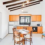 Kamara Boutique Guest Houses By Ezoria Villas