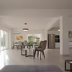 Grand Villa Baci