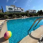 Дуплекс Двух Спальный В Татлысу Crystal Bay Marina