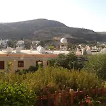Pelekanos Apartments