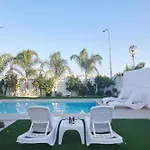 Vie Bleu 3 Bedroom Villas