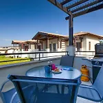 2 Bedroom Apartment Assia With Communal Pool, Aphrodite Hills Resort