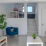 Sandy Beach Complex