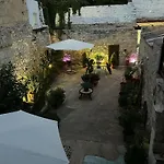Afames House - Beautiful Traditional House