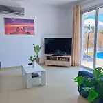 3 Bedroom Coral Bay Beach Seaview Villa II Private Pool