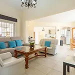 Villa Thea