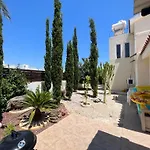 Villa Tamara With Private Pool