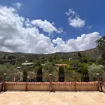 Valencia Grove Villa