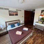 Amorosa Beach Villa 14
