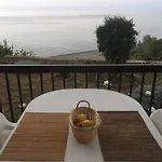 Apartment With Stunning Sea View