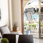 Stephanos Hotel Apartments