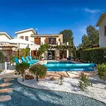 2 Bedroom Villa Loukia With Private Pool And Gardens, Aphrodite Hills Resort