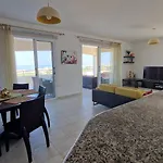 Romanson Seaview Apartment
