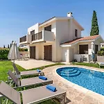 Villa Demiana By Ezoria Villas